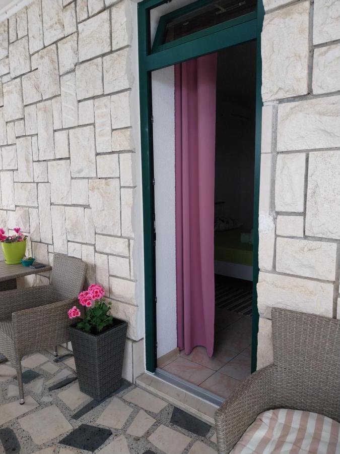 Sobe Kraft 1 Apartman Živogošće Kültér fotó
